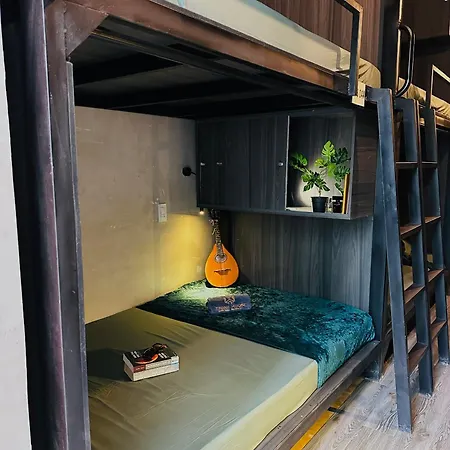 T Zone Hostel - Quiet Place, Near China Town,Ho Thi Ky Street Food,Cafe,Beer
